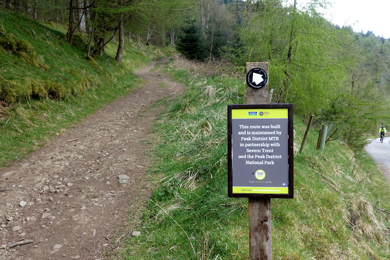 Peak DIstrict MTB sign and steep stony trail