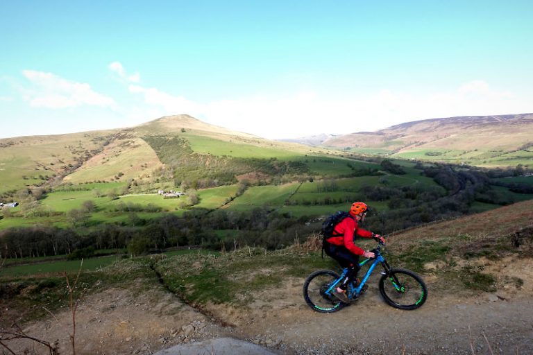 20 mile Peak District MTB Route Guide Edale & Hope valley Wild Blighty